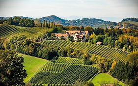 Sattlerhof Genießerhotel&Weingut